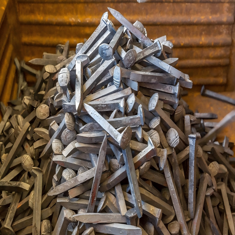 Carbon Steel Track Spike For Fixing Rail