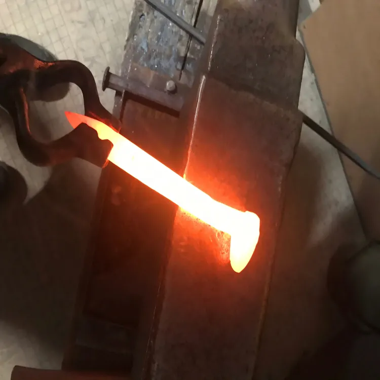 چائنا ریل ٹریک ڈاگ نے Q235 کو بڑھایا