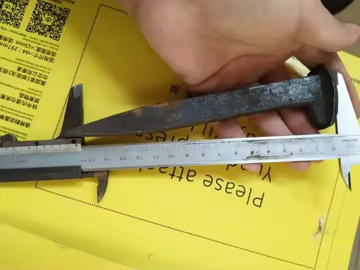 ہلکی ریل فکسنگ کے لئے کتے کی سپائیک