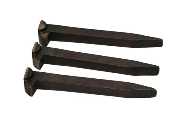 Railway Dog Spike With Dog-Eared Railway Dog Spike With Dog-Eared